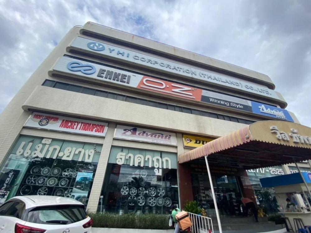 For RentOfficeRama9, Petchburi, RCA : For Rent: Office Building Stand Alone at Rama 9 with 20 Parkings | New Listings Property : Office Building Stand Alone at Rama 9 for Rent with 20 Parkings