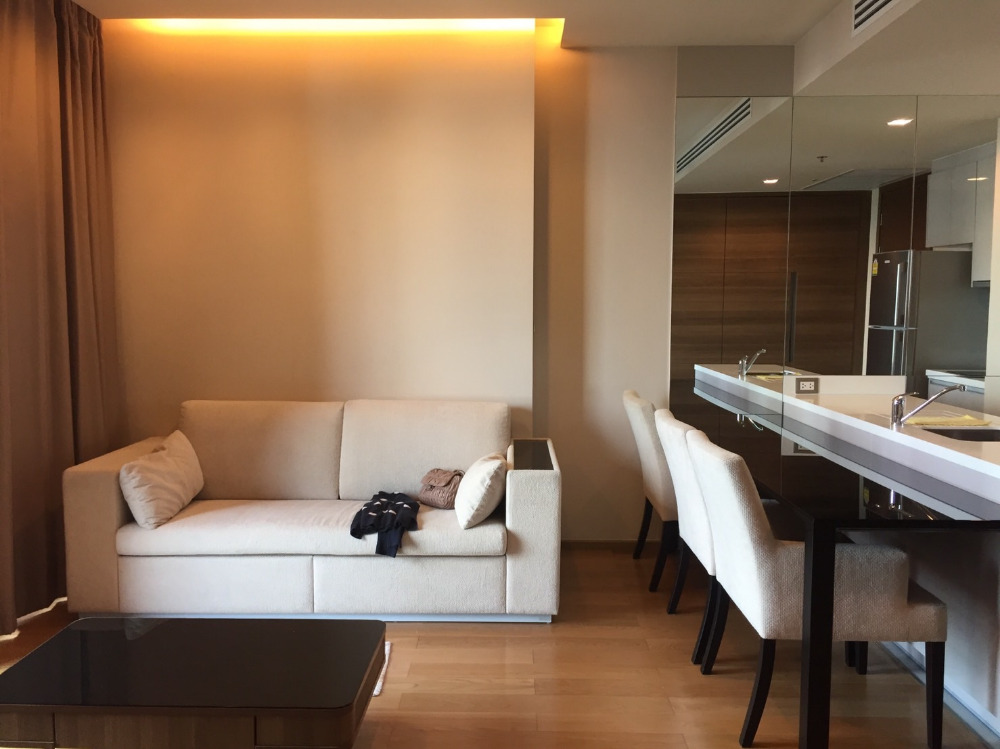 ขายคอนโดสาทร นราธิวาส : ขาย The address sathorn soi 12 วิวฝั่งมหานคร 1 bedroom type