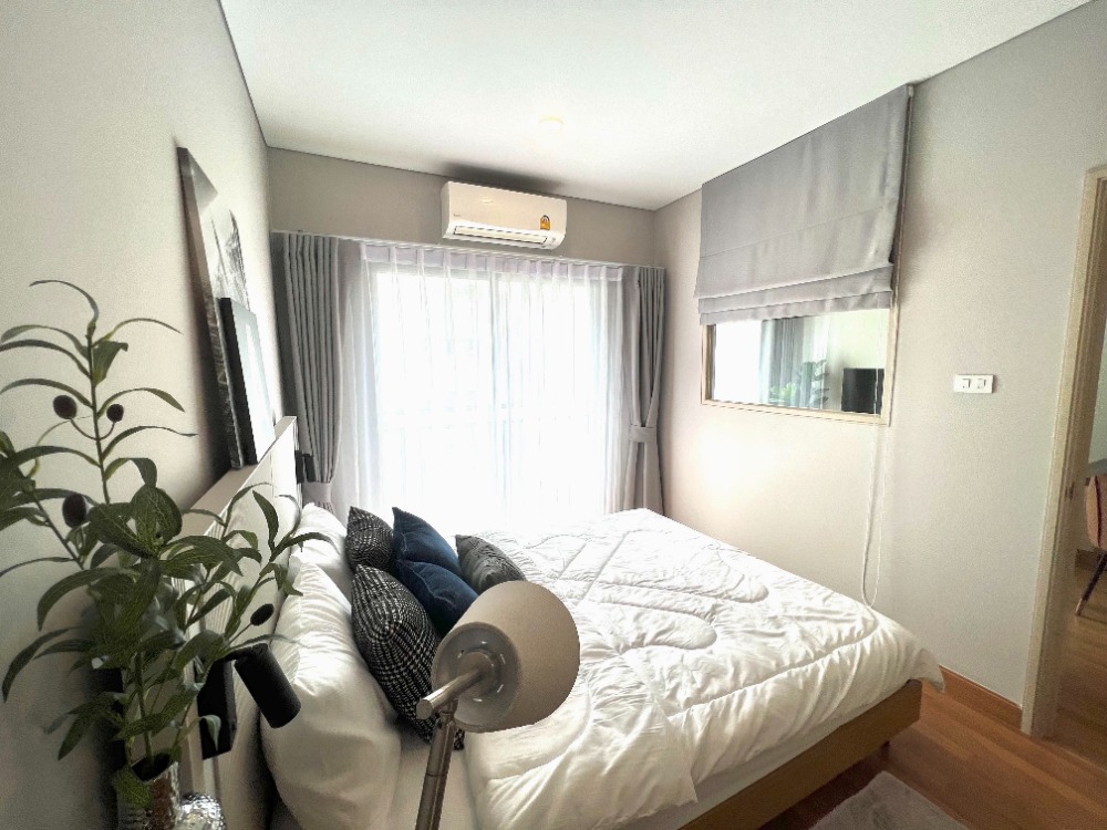 For SaleCondoBang Sue, Wong Sawang, Tao Pun : Condo for sale, Lumpini Place Tao Poon Interchange, near MRT Tao Poon, large room, beautiful view, 1 bedroom, size 32 sq m. Special price, book today and get free! Air conditioner Digital Door Lock free! Expenses on transfer day, convenient travel to Bang