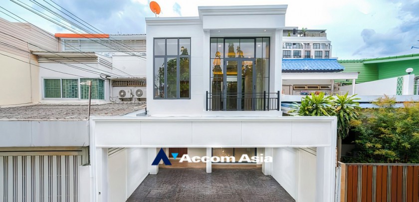 For SaleTownhouseSukhumvit, Asoke, Thonglor : 3 Bedrooms Townhouse for Sale in Sukhumvit, Bangkok near BTS Ekkamai (AA32463)