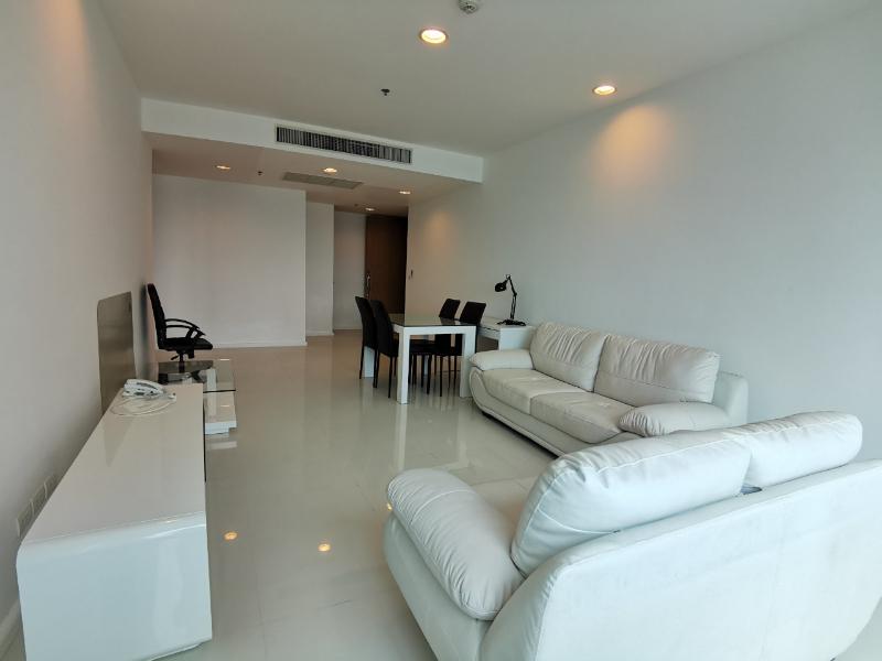 For RentCondoWitthayu, Chidlom, Langsuan, Ploenchit : For Rent The Royal Maneeya 2 Bed 85,000