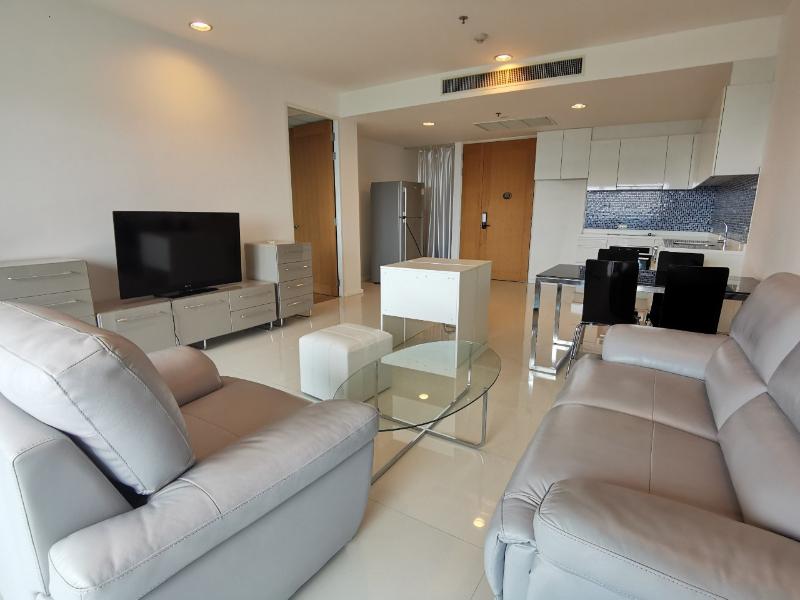 For RentCondoWitthayu, Chidlom, Langsuan, Ploenchit : For Rent The Royal Maneeya 1 Bedroom 1 Bathroom 68 sqm