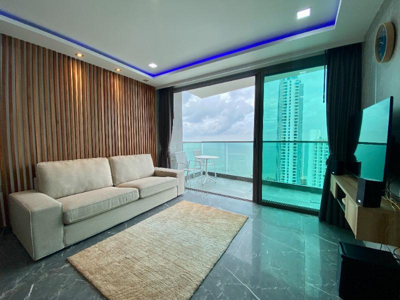 For SaleCondoPattaya, Bangsaen, Chonburi : For Sale Wong Amat Tower 1 Bed 5 mb