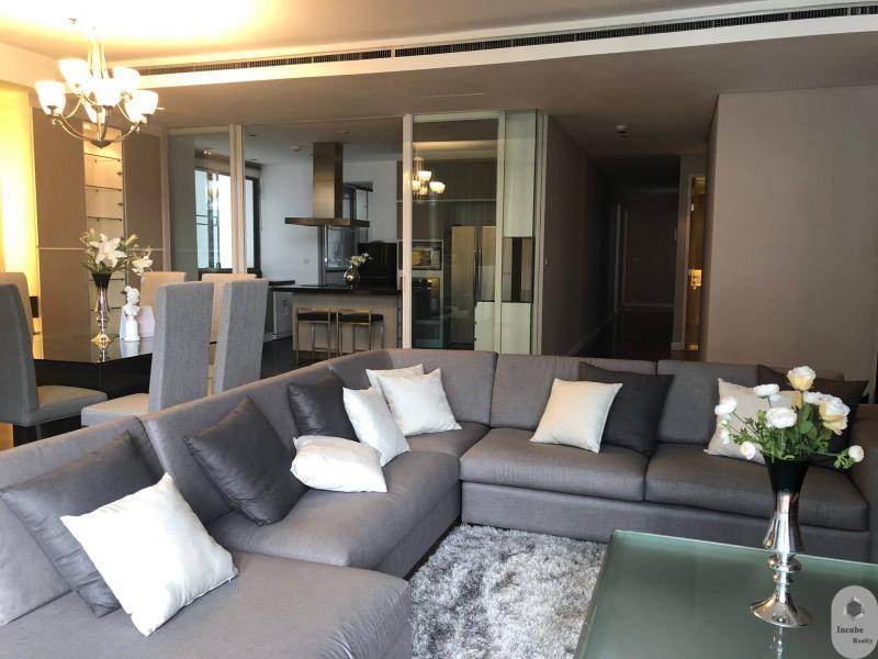 For RentCondoSukhumvit, Asoke, Thonglor : For Rent Domus 3 Bed 140,000