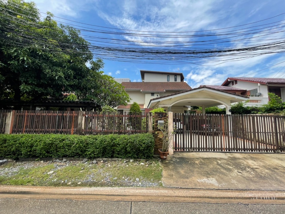 For SaleHouseSapankwai,Jatujak : Detached House Phahonyothin 24 / 6 Bedrooms (For Sale), Detached House at Phahonyothin 24 / 6 Bedrooms (FOR SALE) T537