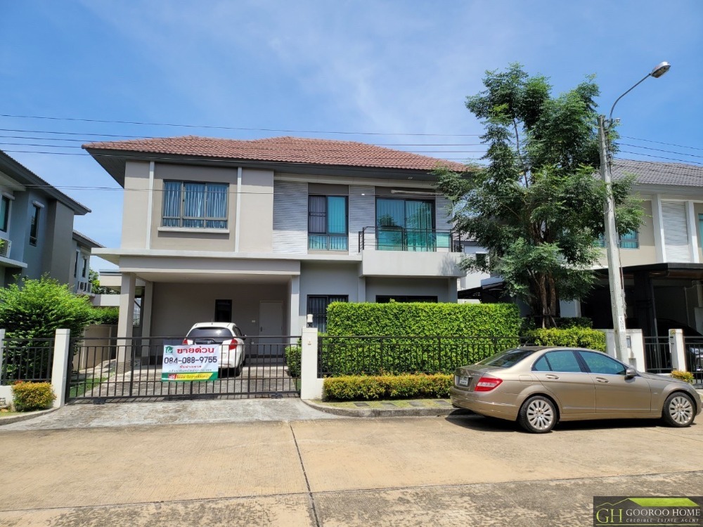 For SaleHouseLadkrabang, Suwannaphum Airport : 2-storey detached house for sale, Life Bangkok Boulevard Wongwaen - Rama 9, cheap price, area 50.3 sq m, built-in throughout, ready to add a kitchen at the back.