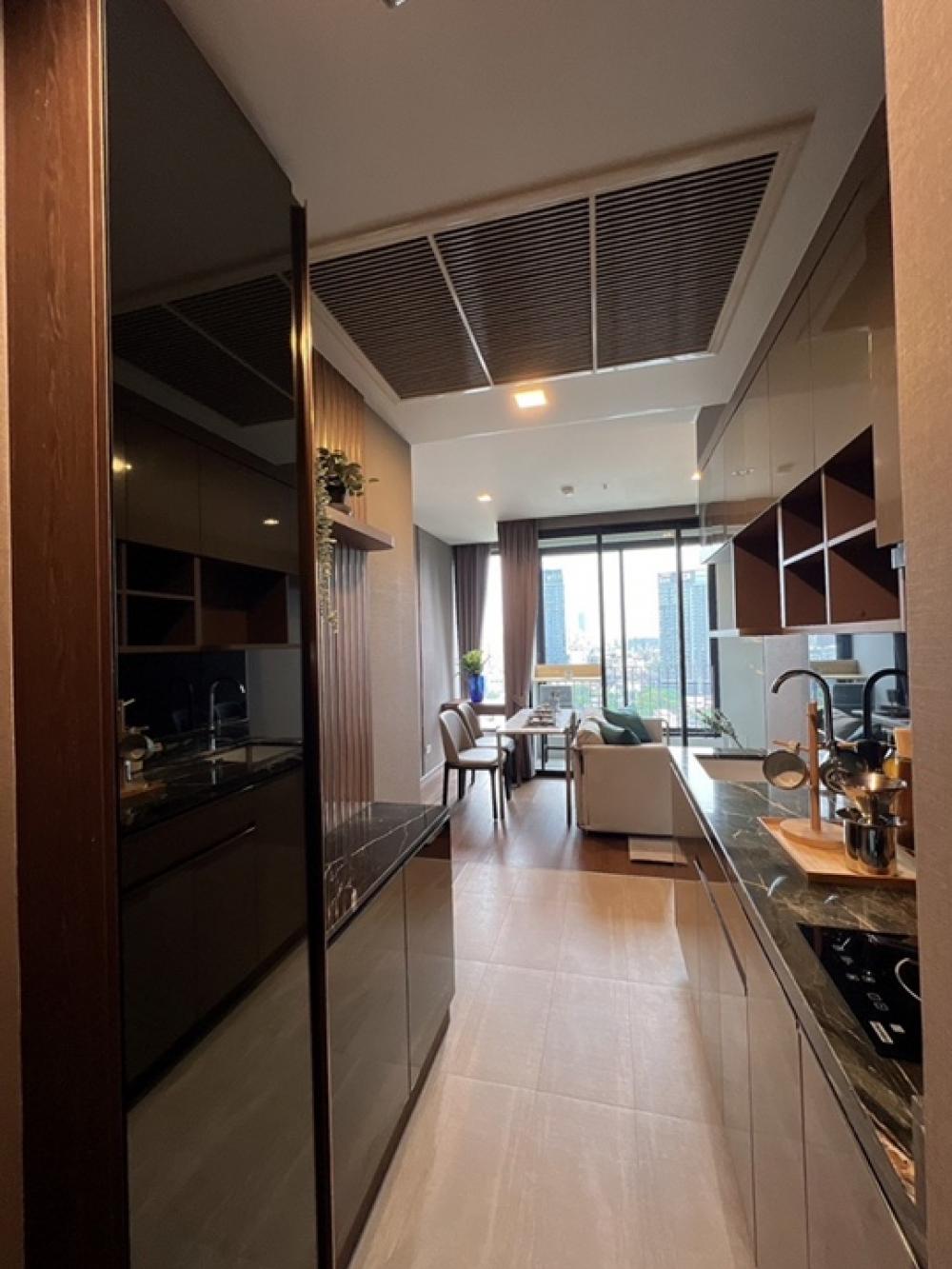 For SaleCondoSukhumvit, Asoke, Thonglor : IDEO Q 36, a beautiful condo in the heart of the city. BTS Sukhumvit Line, Green Line 450M, Thonglor Station, 1 bedroom plus, 49 sq m., promotional price 7.99 million baht!!️📲 ID : nasornn.https://line.me/ti/p/PKJy7gVIR7📞 TEL : 0946242014(Nui Sale project