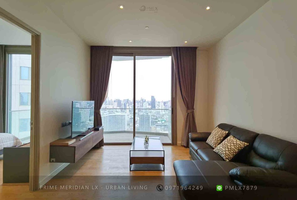 For RentCondoWongwianyai, Charoennakor : Magnolias Waterfront Residences - Luxury 2 Bedrooms / High Floor With Unblocked Riverviews