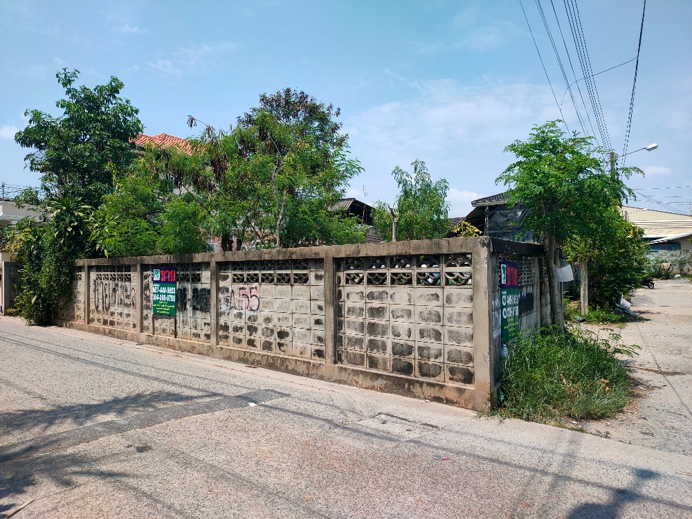 For SaleLandRama 2, Bang Khun Thian : Land for sale, Rama 2, near the main road, 100 square wa, suitable for building a home office, 6 car parks