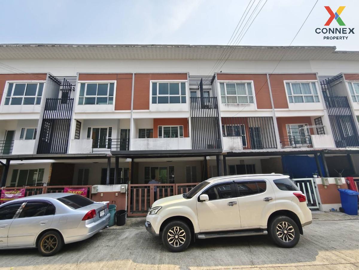 For SaleHouseRama5, Ratchapruek, Bangkruai : Townhome for sale, Four Seasons House, Ratchaphruek, Rattanathibet, new condition, the back of the house is open and ready to move in.CX-55736