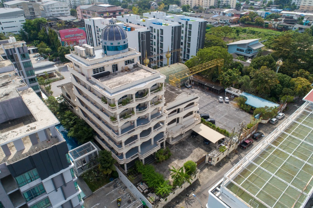 For SaleShophouseSamut Prakan,Samrong : Penthouse or Office Building near BTS Bearing!! 1 Rai 19 Sq.W 2 Buildings for SALE at Soi Bearing 2 Lower Than Market Price!!