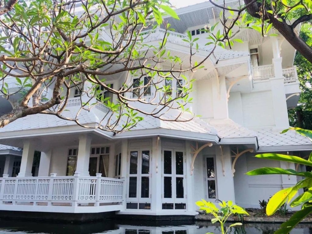 For RentHouseRama 8, Samsen, Ratchawat : House for rent along the Chao Phraya River next to the Chao Phraya River