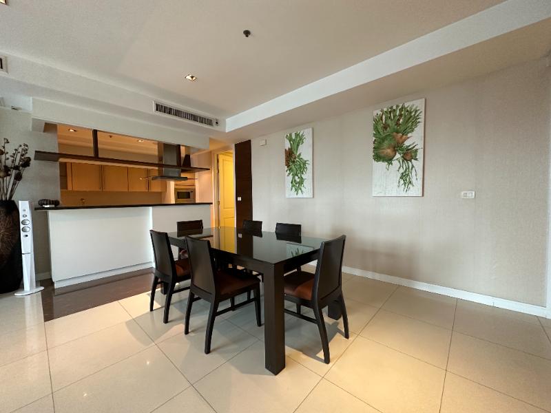 For RentCondoWitthayu, Chidlom, Langsuan, Ploenchit : For Rent Athenee Residence 3 Bedroom 3 Bathroom 224 sqm