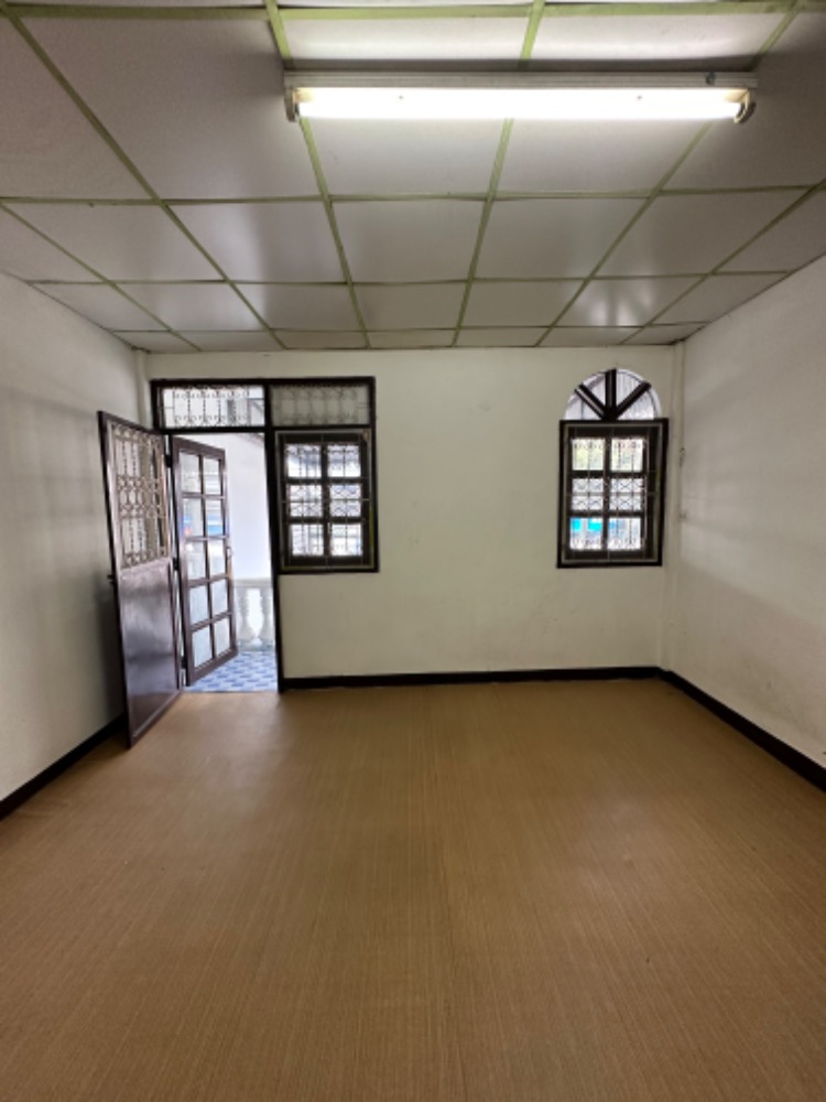 For RentTownhouseOnnut, Udomsuk : House for rent (affordable price!) Onnut-Bangchak