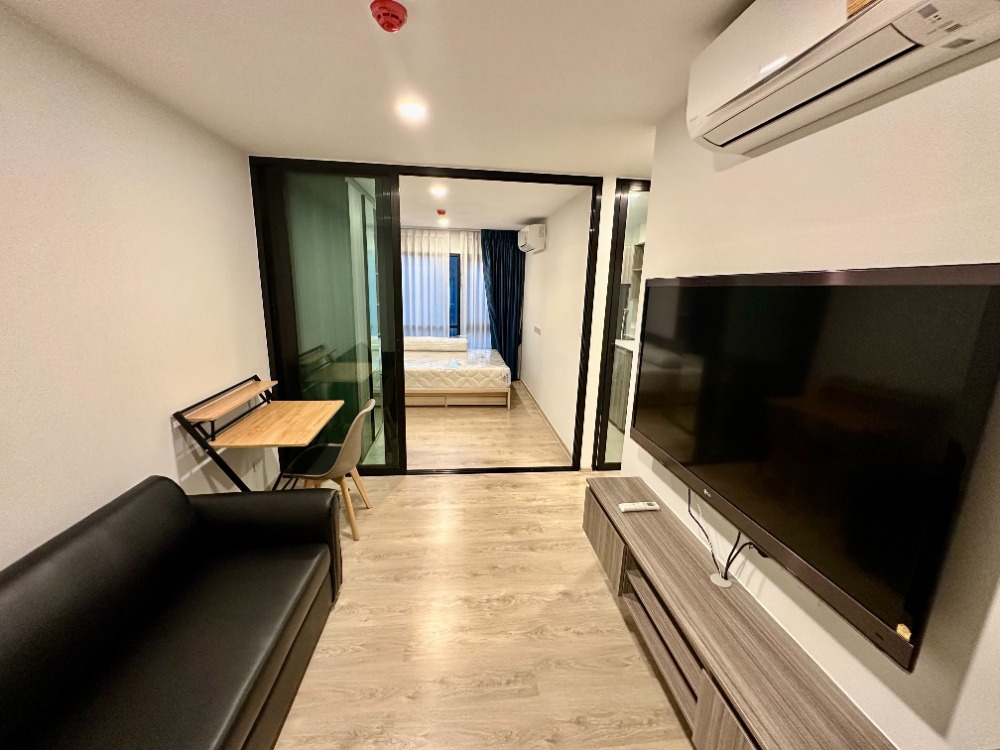 For RentCondoBangna, Bearing, Lasalle : There is a VDO to watch 🔥 New room / TV 55 “/ Frontmost building / Pool view / Complete items March laundry / Separate kitchen /: Condo for rent The Origin Sukhumvit 105, complete items, BTS Bearing Soi Lasalle