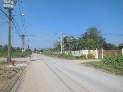 For SaleLandMin Buri, Romklao : Land for sale, area 198 sq m, filled, Suwinthawong 51, near the main road