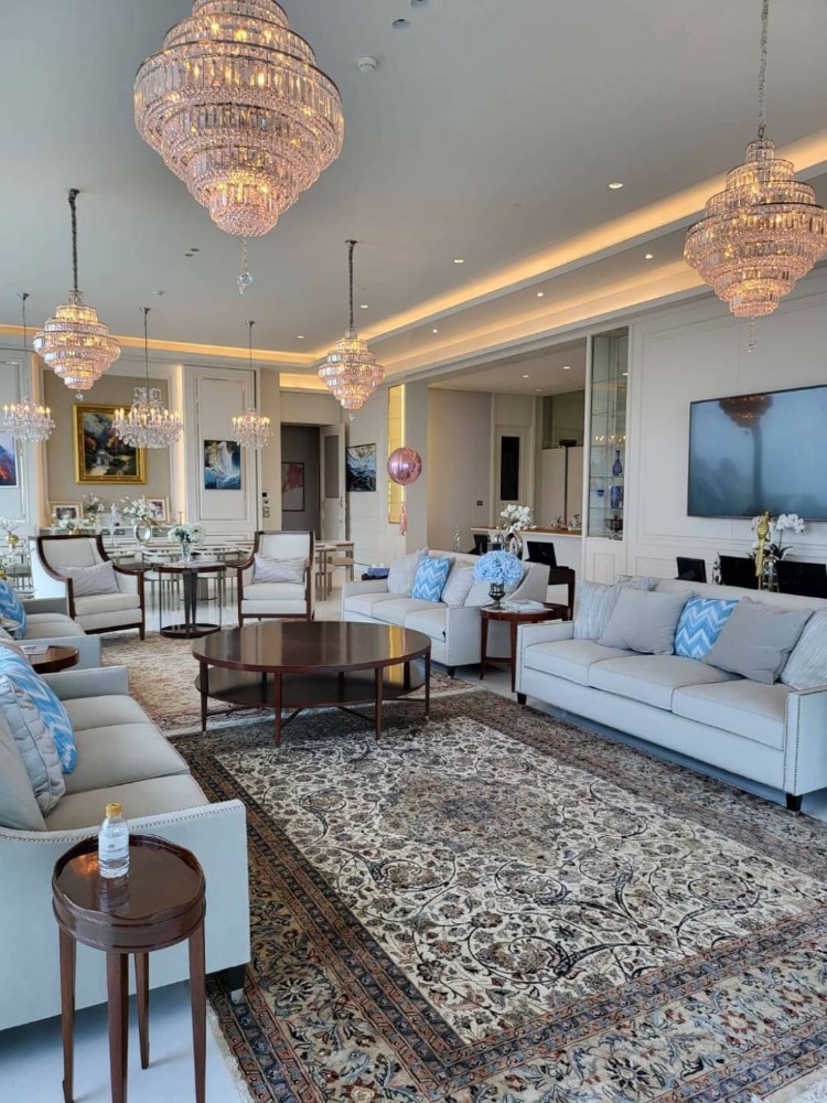 ขายคอนโดวิทยุ ชิดลม หลังสวน : The residences at Sindhorn Kempensiki penthouse for sale