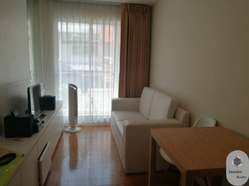 For SaleCondoSilom, Saladaeng, Bangrak : Condo For Sale Condolette Light Convent 1 Bedroom 1 Bathroom 38 sqm