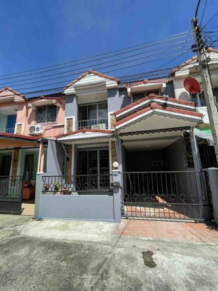 For SaleTownhouseMin Buri, Romklao : Townhouse Soi Sihaburanukit 2 / 3 Bedrooms (SALE WITH TENANT) COF142