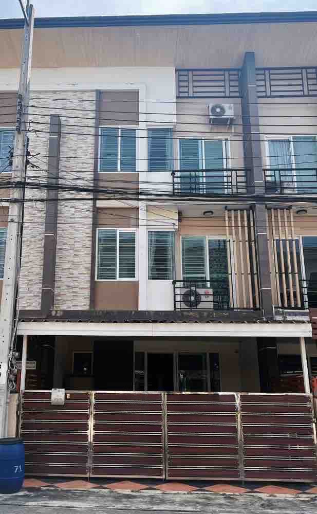 For SaleTownhouseMin Buri, Romklao : Townhome Gusto Grand Ramkhamhaeng / 5 bedrooms (for sale), Gusto Grand Ramkhamhaeng / Townhome 5 Bedrooms (FOR SALE) COF149