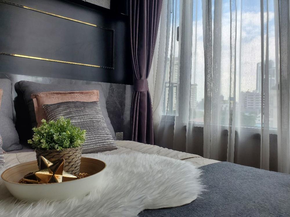 For RentCondoSukhumvit, Asoke, Thonglor : Owner post for rent #EDGE Sukhumvit 23, 1 bed 1 bath, 45 sq m, 3rd floor, fully furnished, near BTS Asoke, MRT Sukhumvit.