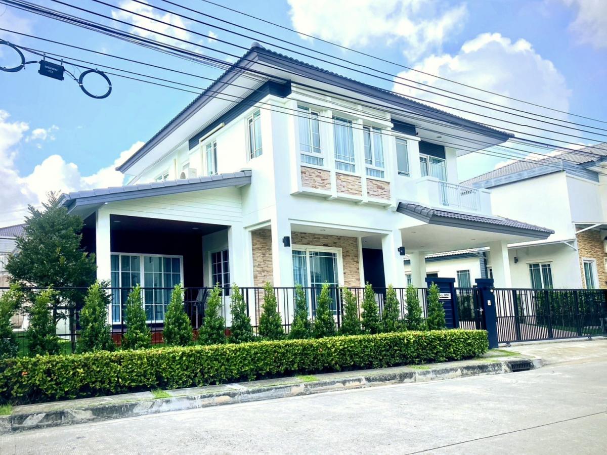 For RentHouseLadkrabang, Suwannaphum Airport : 🚩⭐🍀For rent, Manthana Village, On Nut-Wongwaen 3, newly renovated throughout the house, adding space for every family member📌