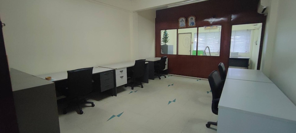 For RentOfficeOnnut, Udomsuk : ***For rent a small office, next to BTS Phra Khanong (near Uma Japanese Restaurant)