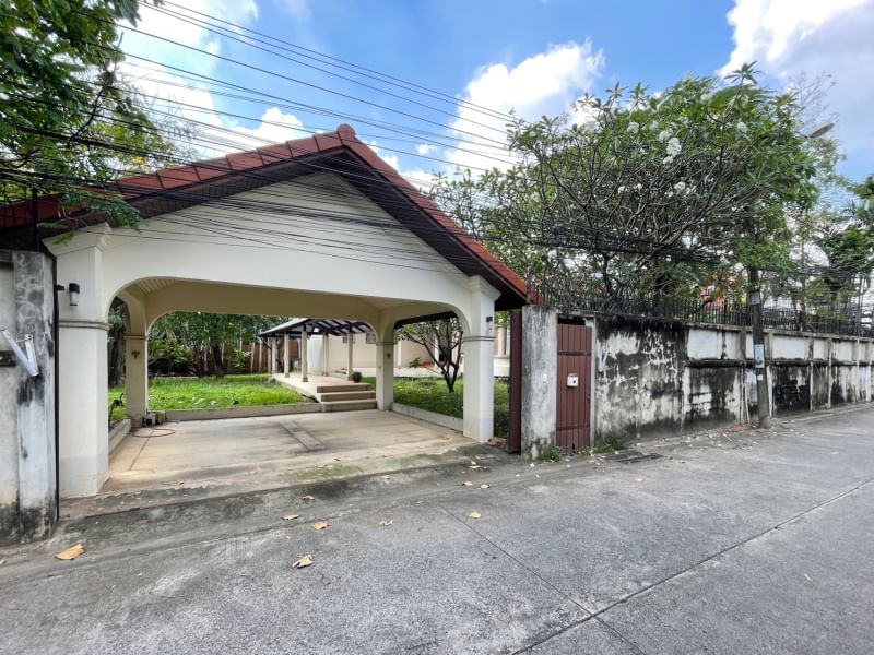 For SaleHouseOnnut, Udomsuk : BS6601-02 Single house for sale, Soi Punnawitthi 40 #Single house, Soi Sukhumvit 101 #Single house in Phra Khanong area #Single house in Bang Chak area