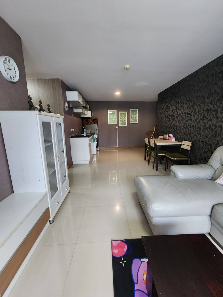 For SaleCondoOnnut, Udomsuk : Urgent sale 4.4 M *** Condo near BTS Punnawithi***