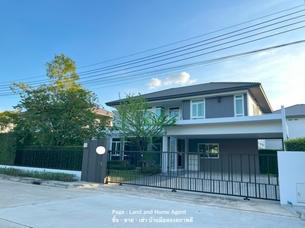 For SaleHouseLadkrabang, Suwannaphum Airport : Single house Manthana Onnut-Wongwaen5, big beautiful house plot in front of the garden and clubhouse, fully furnished