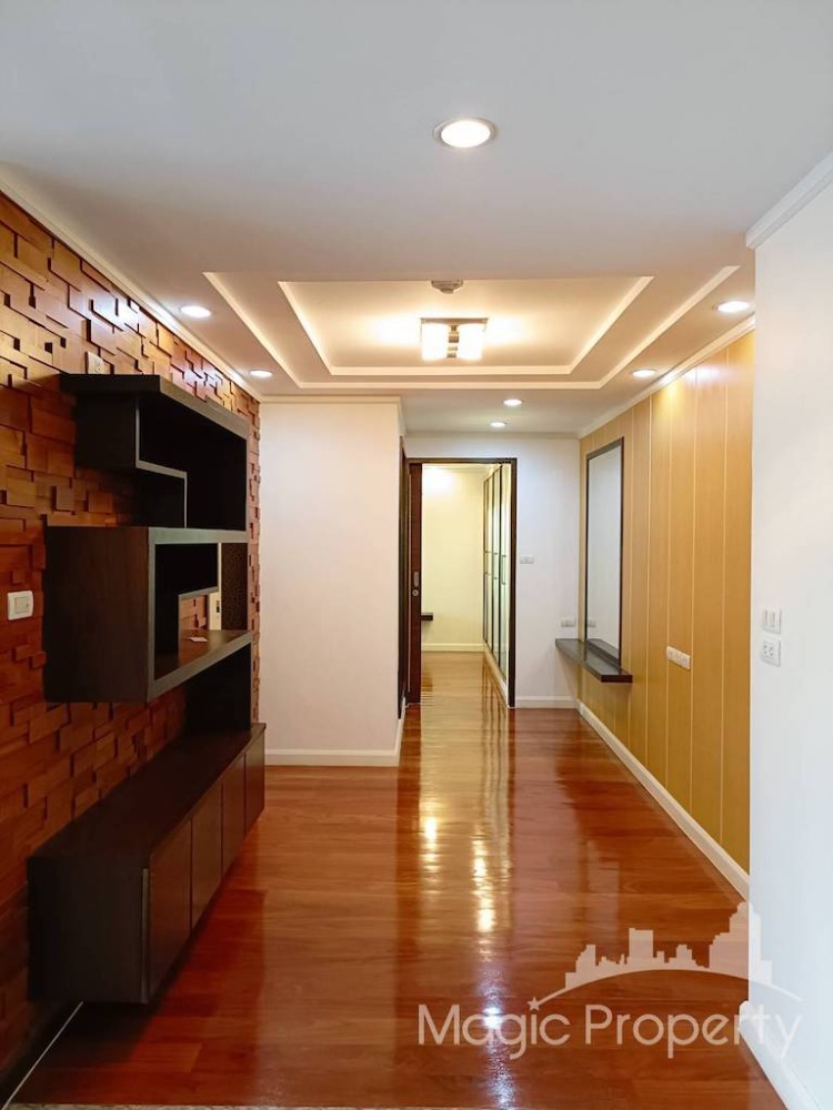 For SaleCondoSukhumvit, Asoke, Thonglor : 2 Bedrooms Condo For Sale in Avenue 61, Khlong Tan Nuea, Watthana, Bangkok