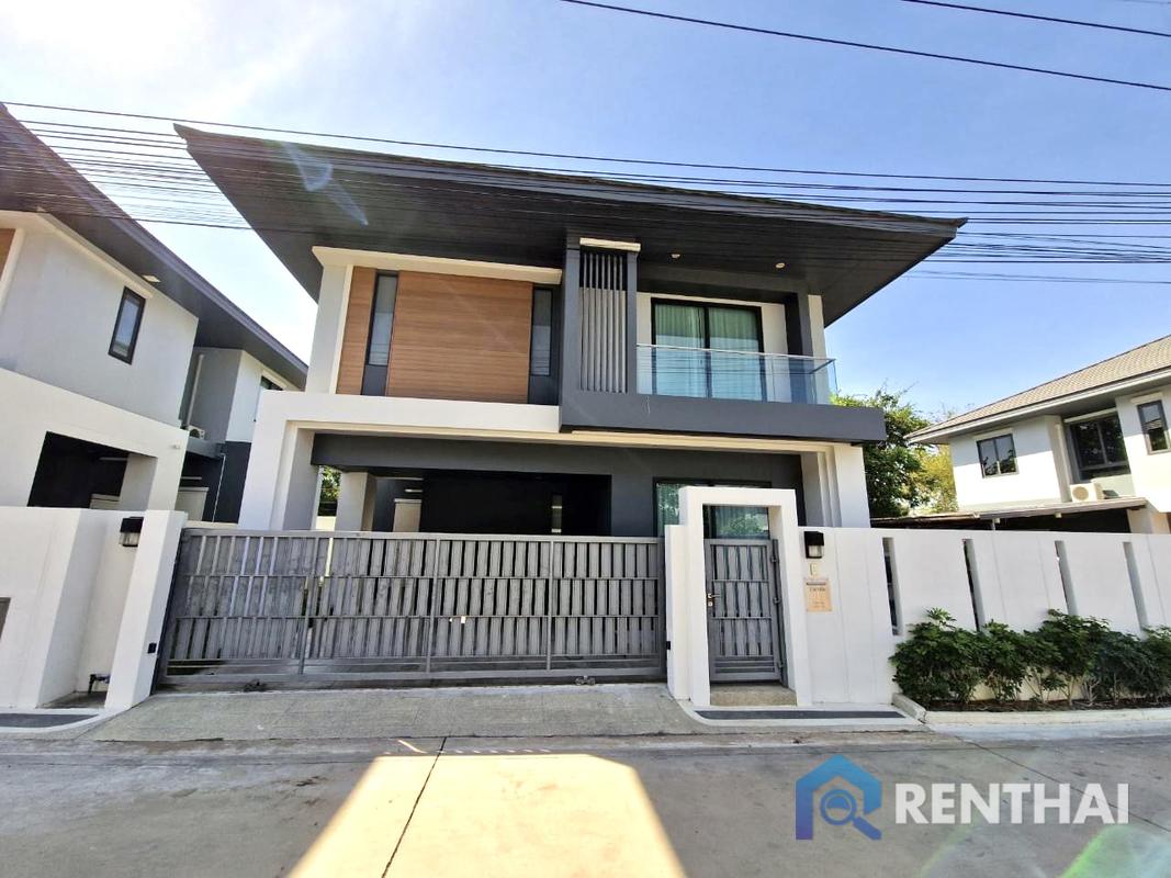 For SaleHousePattaya, Bangsaen, Chonburi : For sale 2storey house with private pool