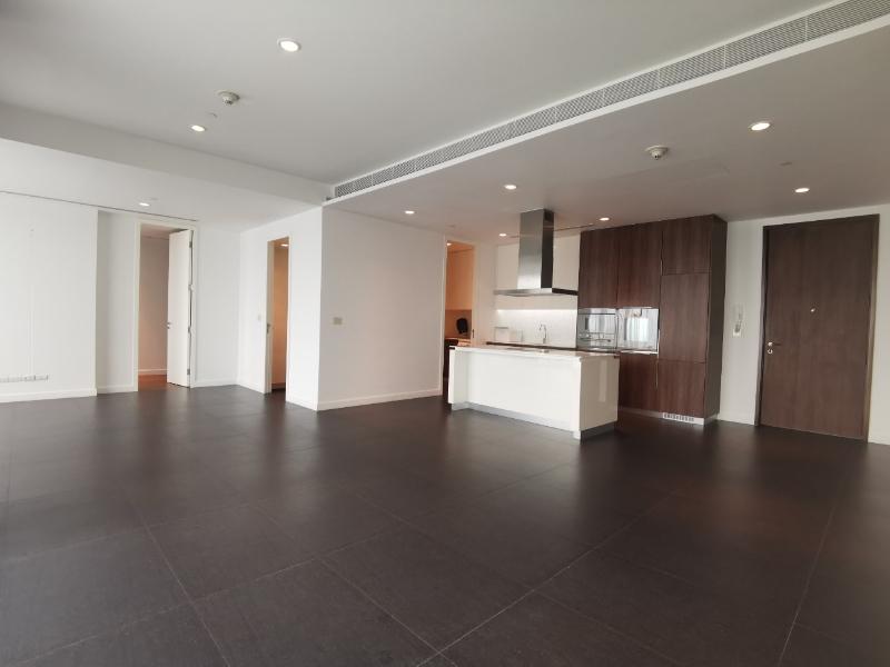 For SaleCondoWitthayu, Chidlom, Langsuan, Ploenchit : For Sale 185 Rajadamri 2 Bed 60.5 mb