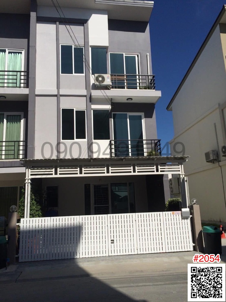 For RentTownhouseMin Buri, Romklao : 3-storey townhome for rent, Gusto Grand Village, Ramkhamhaeng, convenient transportation, ready to move in