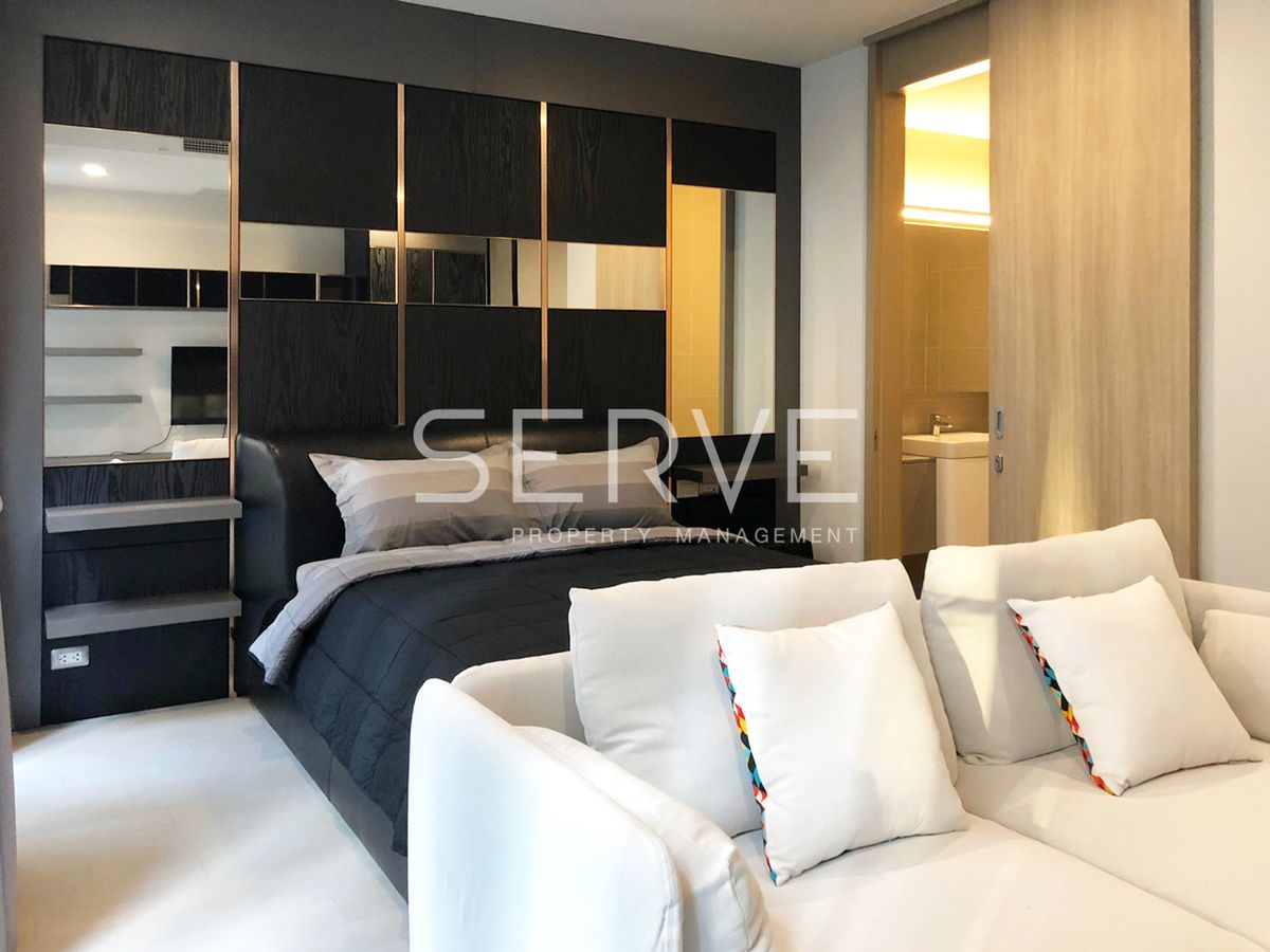 For RentCondoWitthayu, Chidlom, Langsuan, Ploenchit : 🔥32K🔥 - Nice Decorate Studio with Garden View Perfect Location Next to BTS Phloen Chit at Noble Ploenchit Condo / Condo For Rent