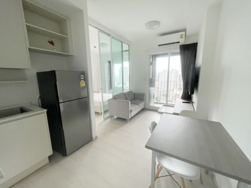 For RentCondoRatchadapisek, Huaikwang, Suttisan : 🔐#PN2302_006🔐 Available and ready to move in Jan. 68🗓️𝐅𝐨𝐫 𝐑𝐞𝐧𝐭 (30 𝐬𝐪𝐦. 1h, 1h)𝐂𝐨𝐧𝐝𝐨 𝐂𝐡𝐚𝐩𝐭𝐞𝐫 𝐎𝐧𝐞 𝐄𝐜𝐨 𝐑𝐚𝐭𝐜𝐡𝐚𝐝𝐚-𝐇𝐮𝐚𝐢 𝐊𝐡𝐰𝐚𝐧𝐠