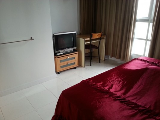 ให้เช่าคอนโดราชเทวี พญาไท : Patumwan Resort, 50sqm High Rise, Fully Furnished Two Bedrooms Flat to let at Patumwan Resort