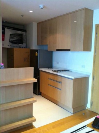 For RentCondoRatchathewi,Phayathai : Villa Rachatewi, 55sqm Cozy, Modern One Bedroom Condo to let at Villa Ratchathewi