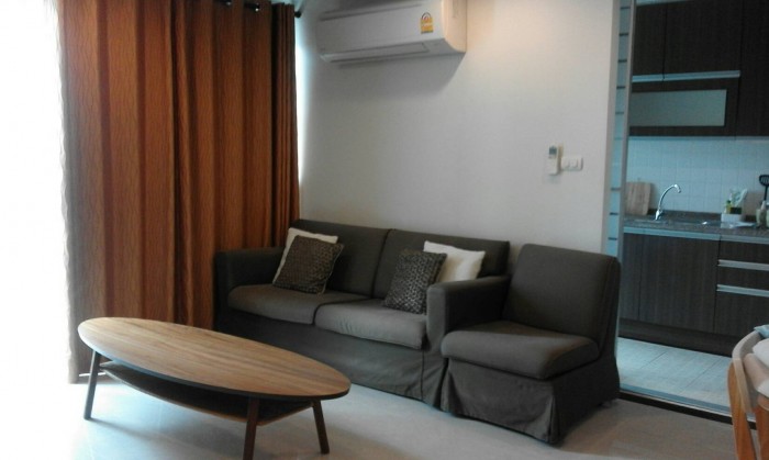 ให้เช่าคอนโดสุขุมวิท อโศก ทองหล่อ : Avenue 61, Avenue 61 condo for rent well price!! spaious room 2bedroom 2bathroom 102sqm.