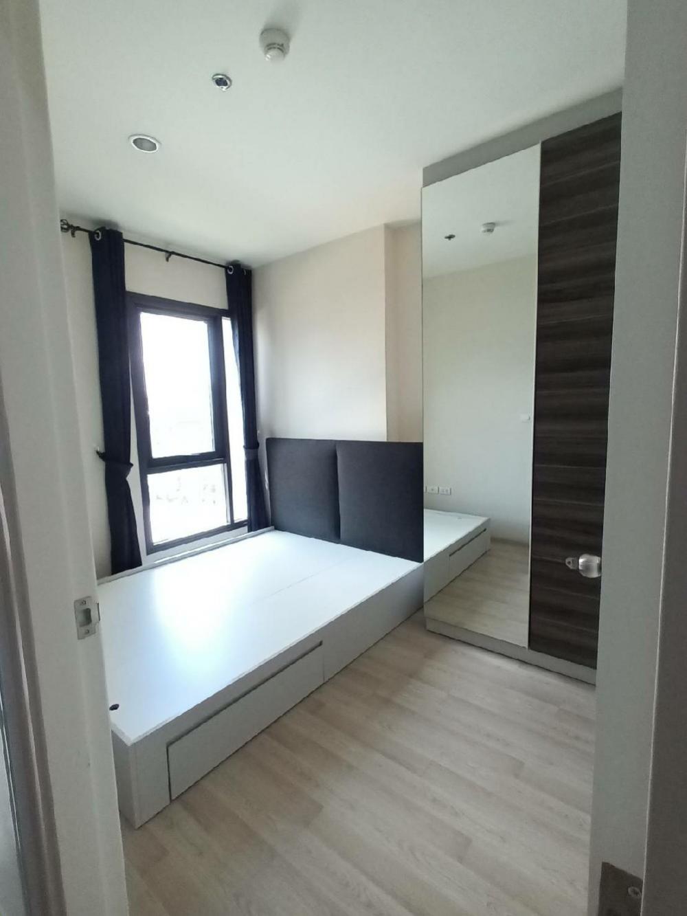 For SaleCondoRatchadapisek, Huaikwang, Suttisan : Urgent sale ✅🌃 Condo Sen Trick Ratchada-Huai Khwang, size 27 sqm. Floor 5, price 3.35 negative. Near MRT Huai Khwang.