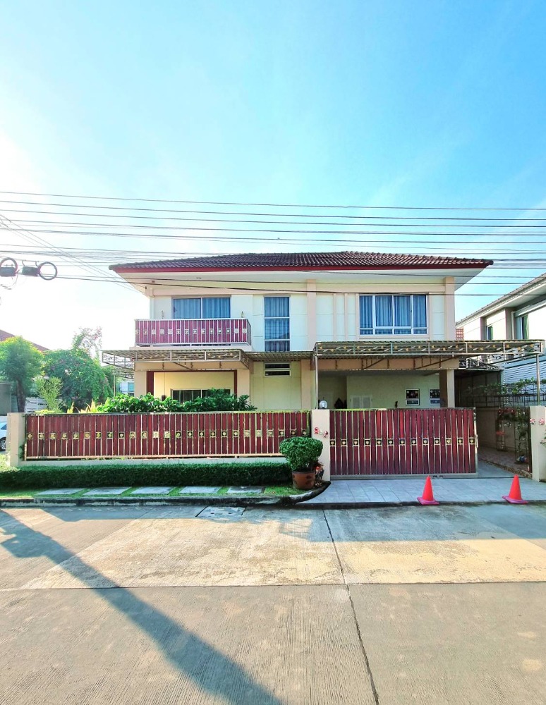 For SaleHouseNawamin, Ramindra : Single house behind the corner of the university, next to the main road, Soi Ramintra 105-107, Life Bangkok Boulevard Ramintra “behind the corner“