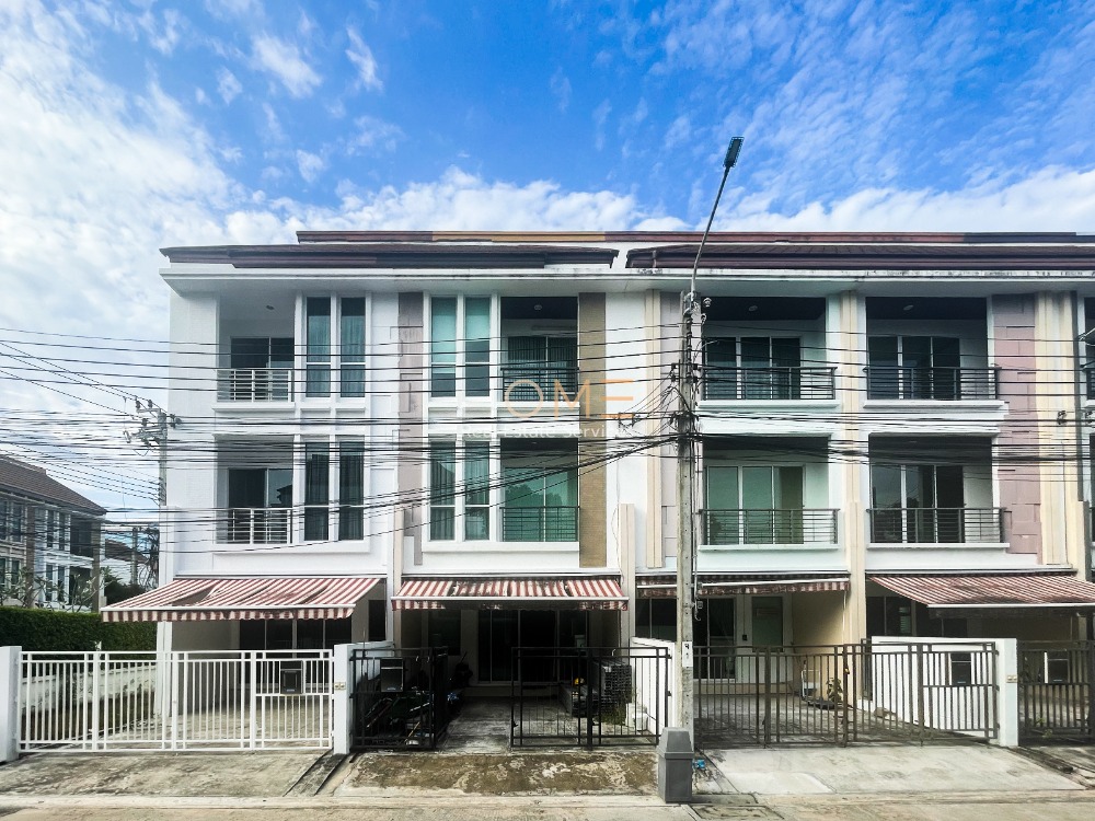 For SaleTownhouseLadprao101, Happy Land, The Mall Bang Kapi : Townhome, home office ✨ Baan Klang Muang Ladprao 87 / 3 bedrooms (for sale) Baan Klang Muang Ladprao 87 / Townhome 3 Bedrooms (FOR SALE) NUB492