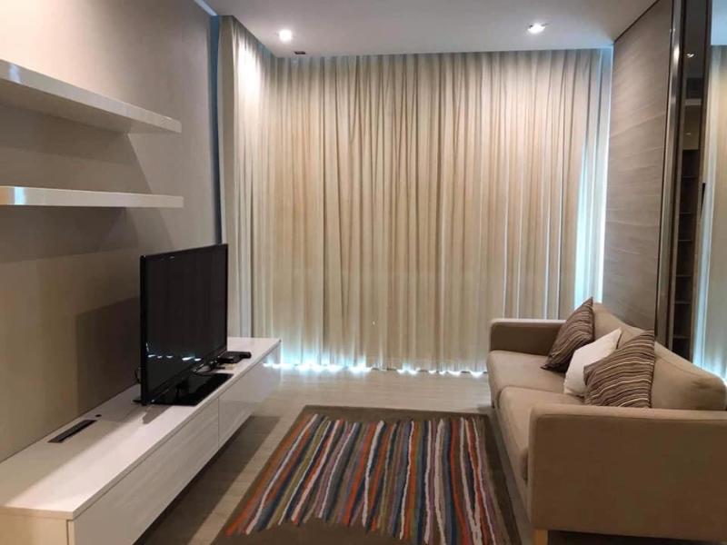 For SaleCondoSukhumvit, Asoke, Thonglor : For Sale The room sukhumvit 21 1 Bed 9.5 mb