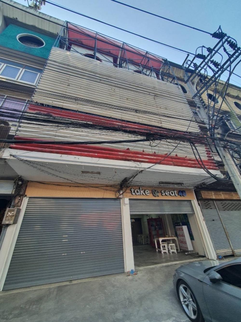 For RentWarehouseBang kae, Phetkasem : ❤️❤️ For rent commercial building and warehouse, rent 1 floor 45,000 baht, rent the whole building for only 55,000 baht, large size, 2 units, 4.5 floors, interested line/tel 0859114585 ❤️❤️ Near MRT Phetkasem 48, near BTS Bang Wa, only 200 meters, walk to