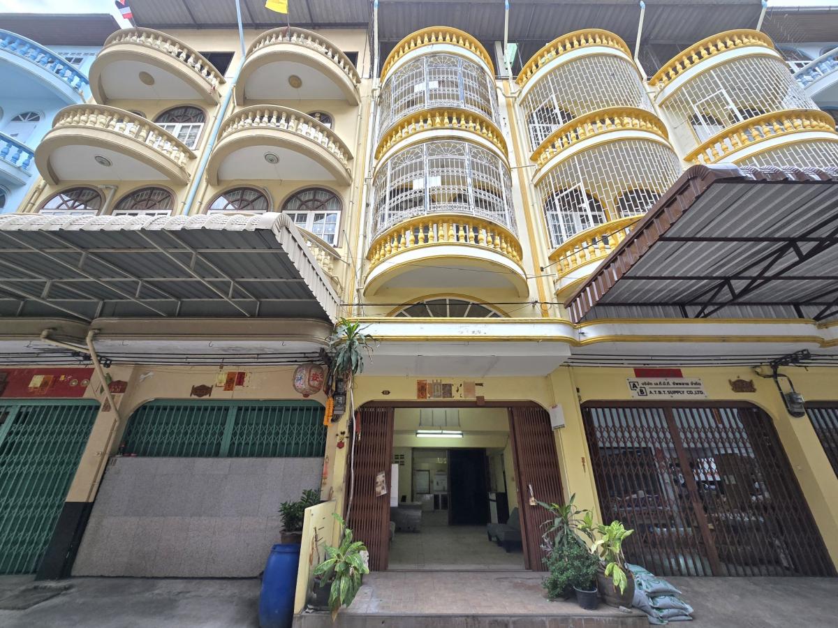 For RentShop HouseBang kae, Phetkasem : For rent, commercial building - commercial building, 3 and a half floors (1 unit), 19 square wa. Petchkasem 52 Road. 12,000 per unit/month