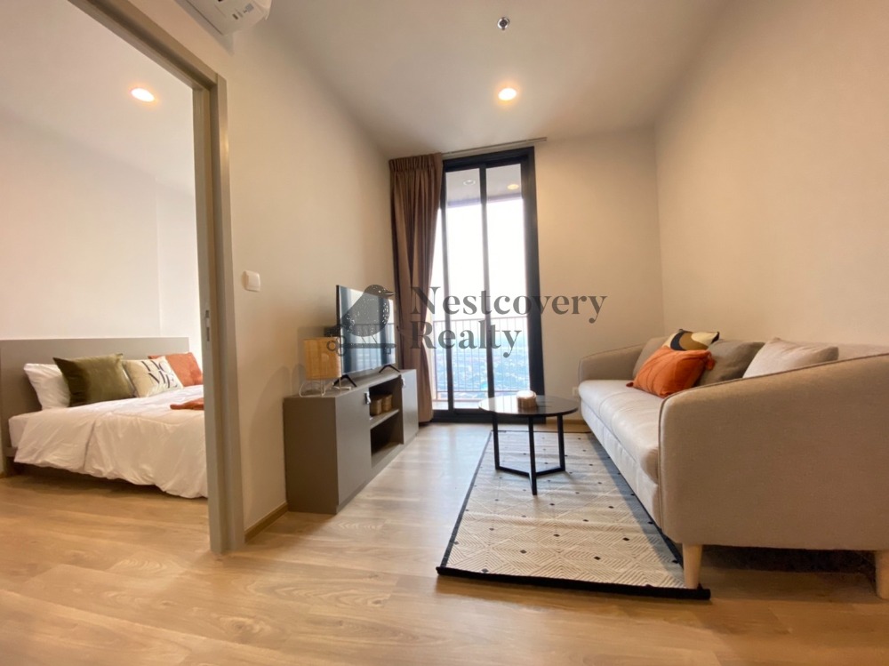 ให้เช่าคอนโดสุขุมวิท อโศก ทองหล่อ : Amazing price! 1BR @ Oka Haus by Nestcovery Realty