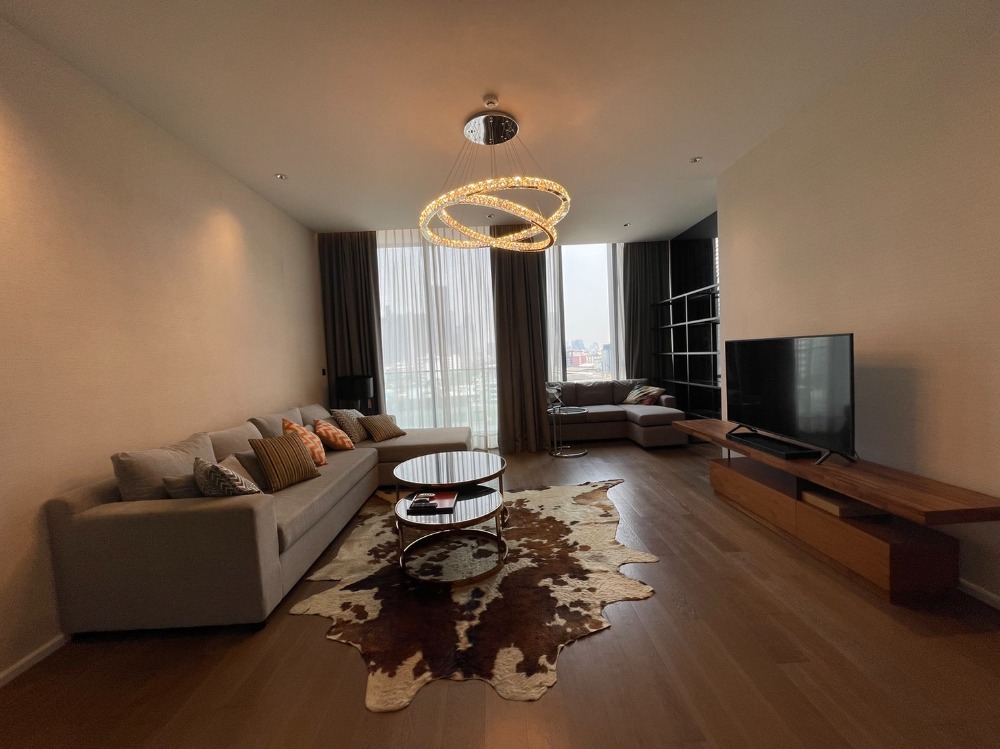 ให้เช่าคอนโดสุขุมวิท อโศก ทองหล่อ : Kraam For Rent 2 bedroom