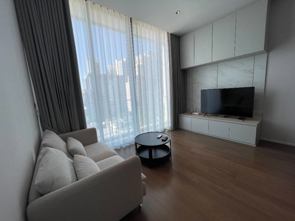 ให้เช่าคอนโดสุขุมวิท อโศก ทองหล่อ : Kraam Condo near BTS Prompong For rent 1 BR