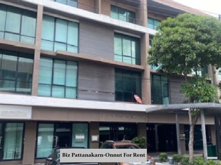 For RentTownhousePattanakan, Srinakarin : For Rent Commercial building / Home Office 4 floors, Biz project, Phatthanakan-On Nut, new section, 4 air conditioners, parking in front of the building for 2 cars, suitable as an office, can register a company