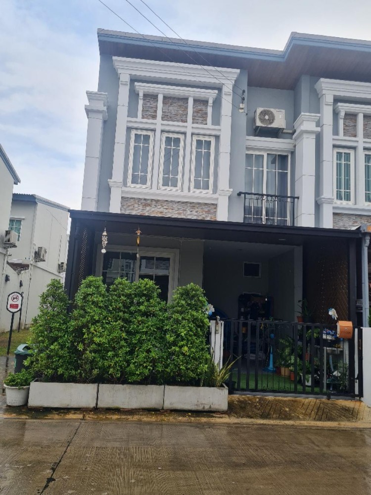 For SaleTownhouseSamut Prakan,Samrong : Golden Town Sukhumvit - Bearing Station / 4 Bedrooms (Sale), Golden Town Sukhumvit - Bearing Station / 4 Bedrooms (SALE) CJ119